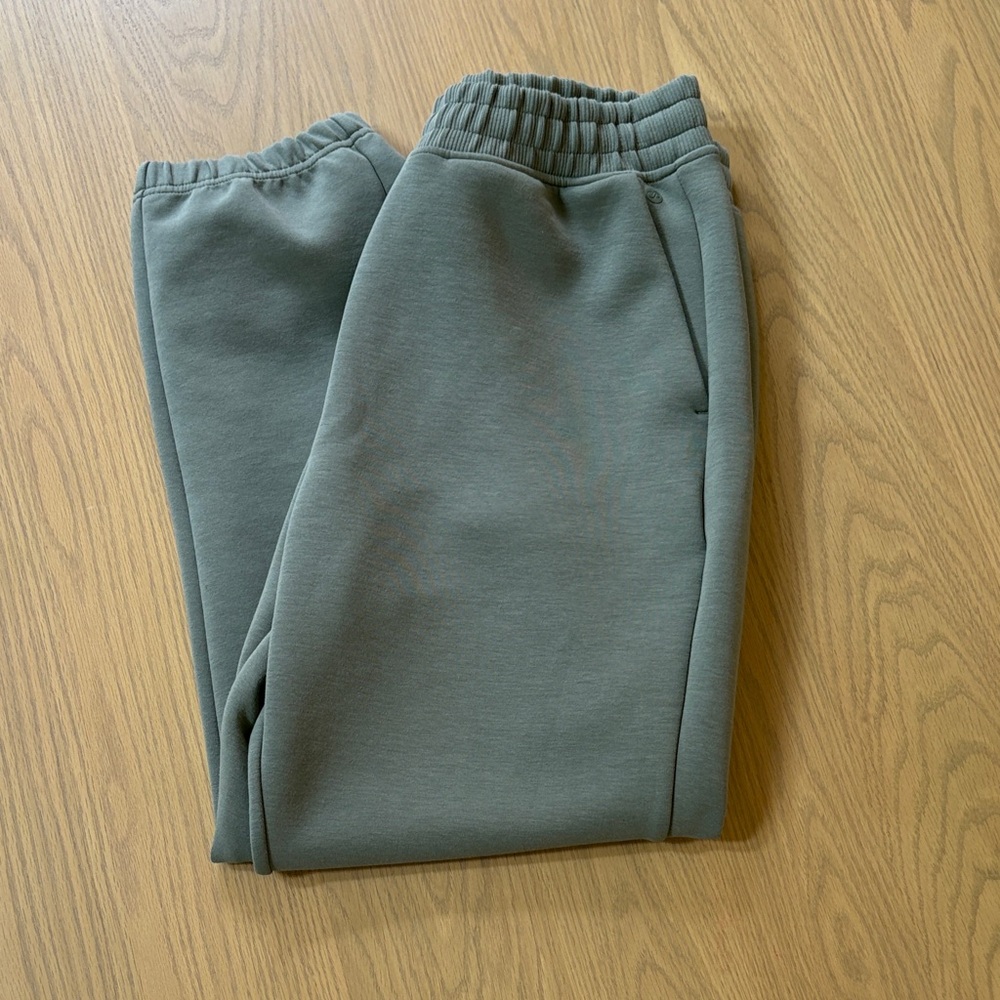 Women’s olive green sweatpants